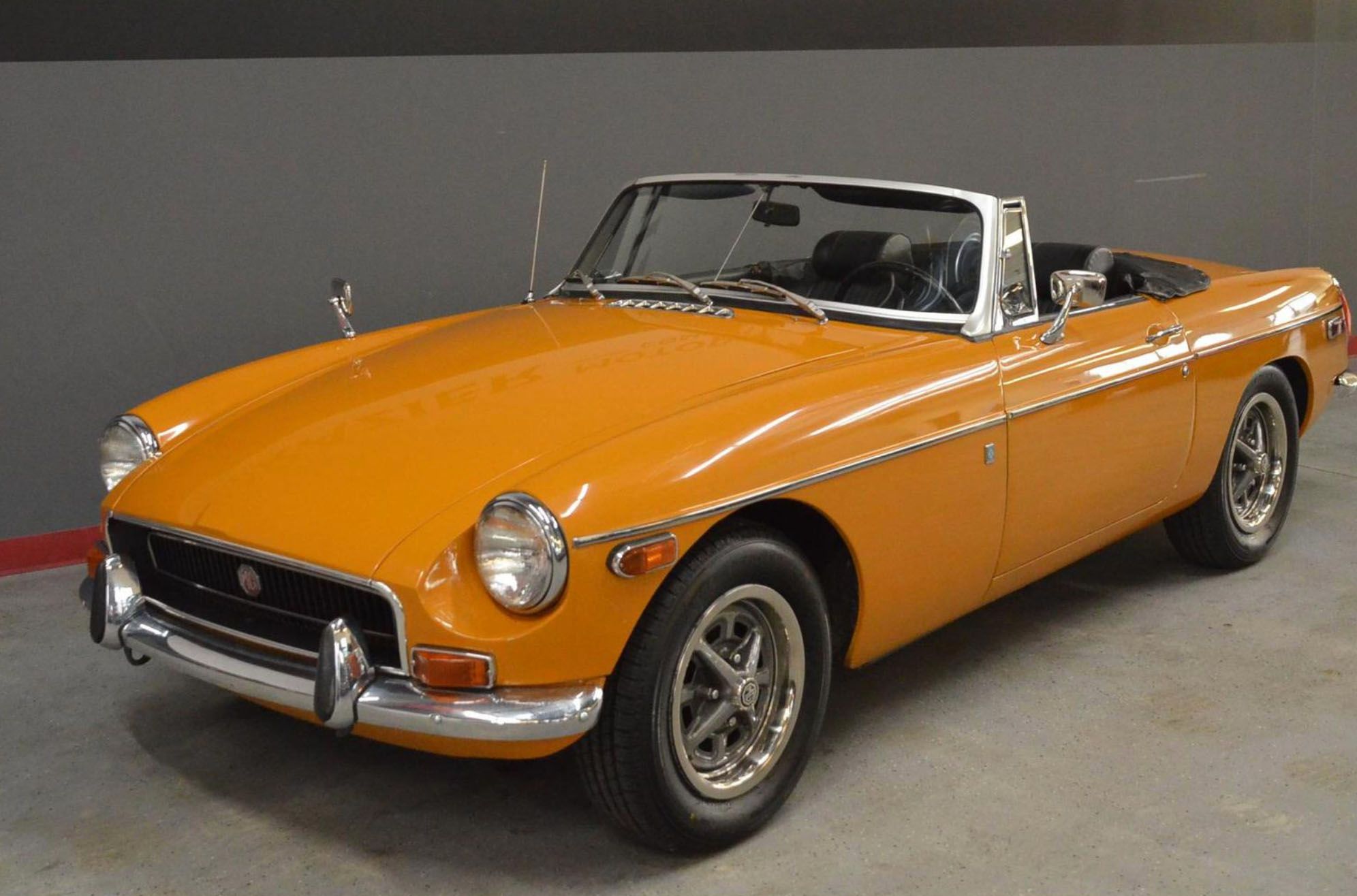 <img src="1970-mg-mgb.jpg" alt="This 1970 MG MGB is up for grabs">