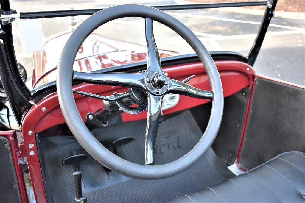 1927 Ford Model T Showcases Great Expectations
