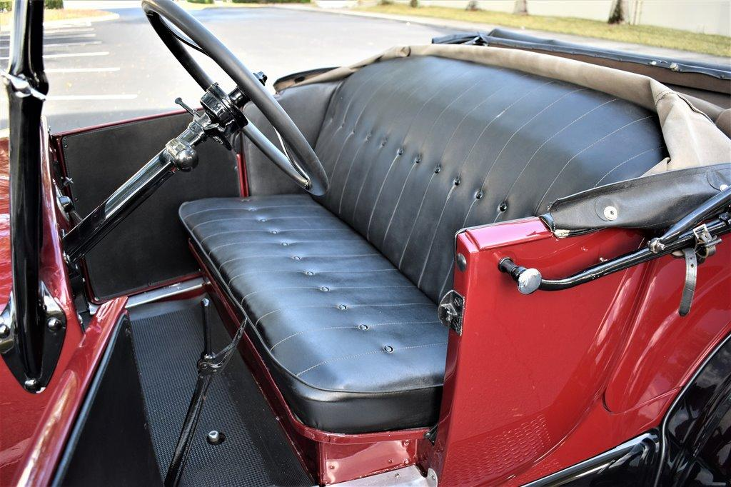 1927 Ford Model T Showcases Great Expectations