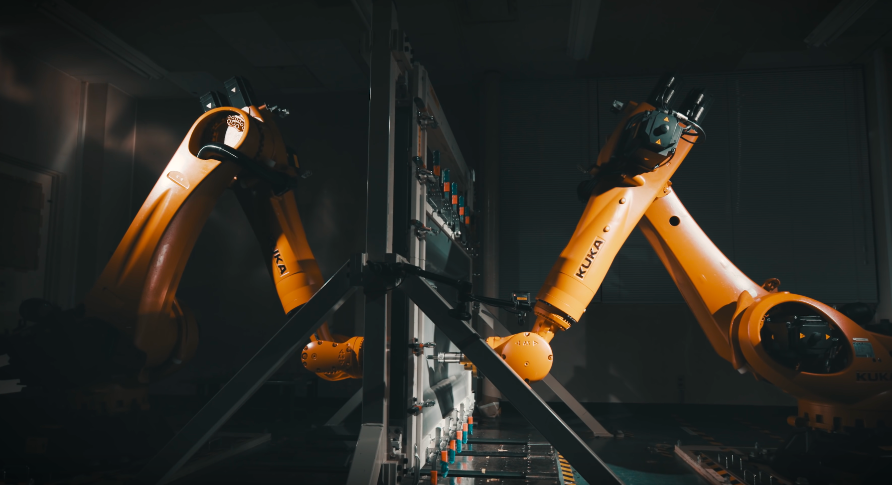 Watch As Nissan Teaches Robots To Make Classic Parts