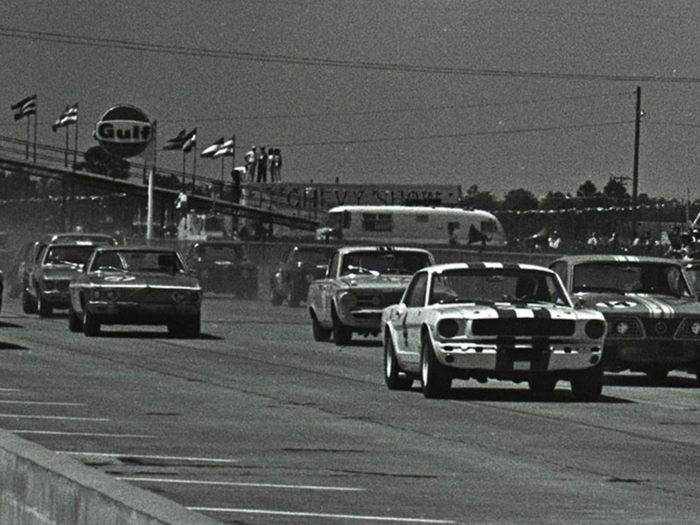 <img src="trans-am-sebring.jpg" alt="Trans-Am Series Racing at Sebring in 1966 ">