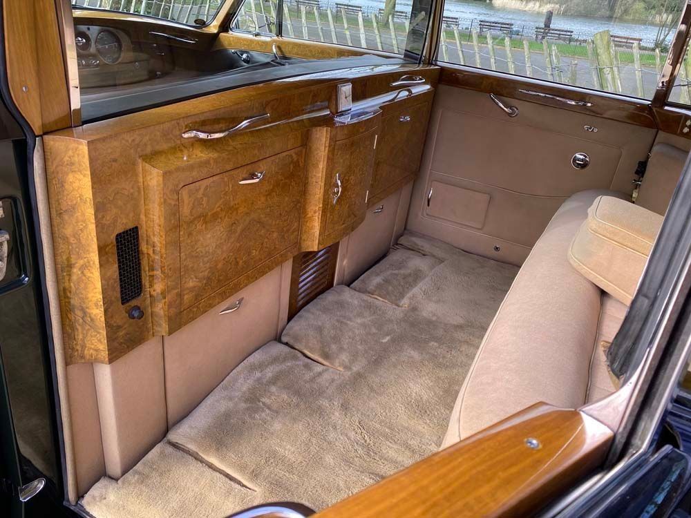 Relax With This 1965 Rolls-Royce Phantom V 