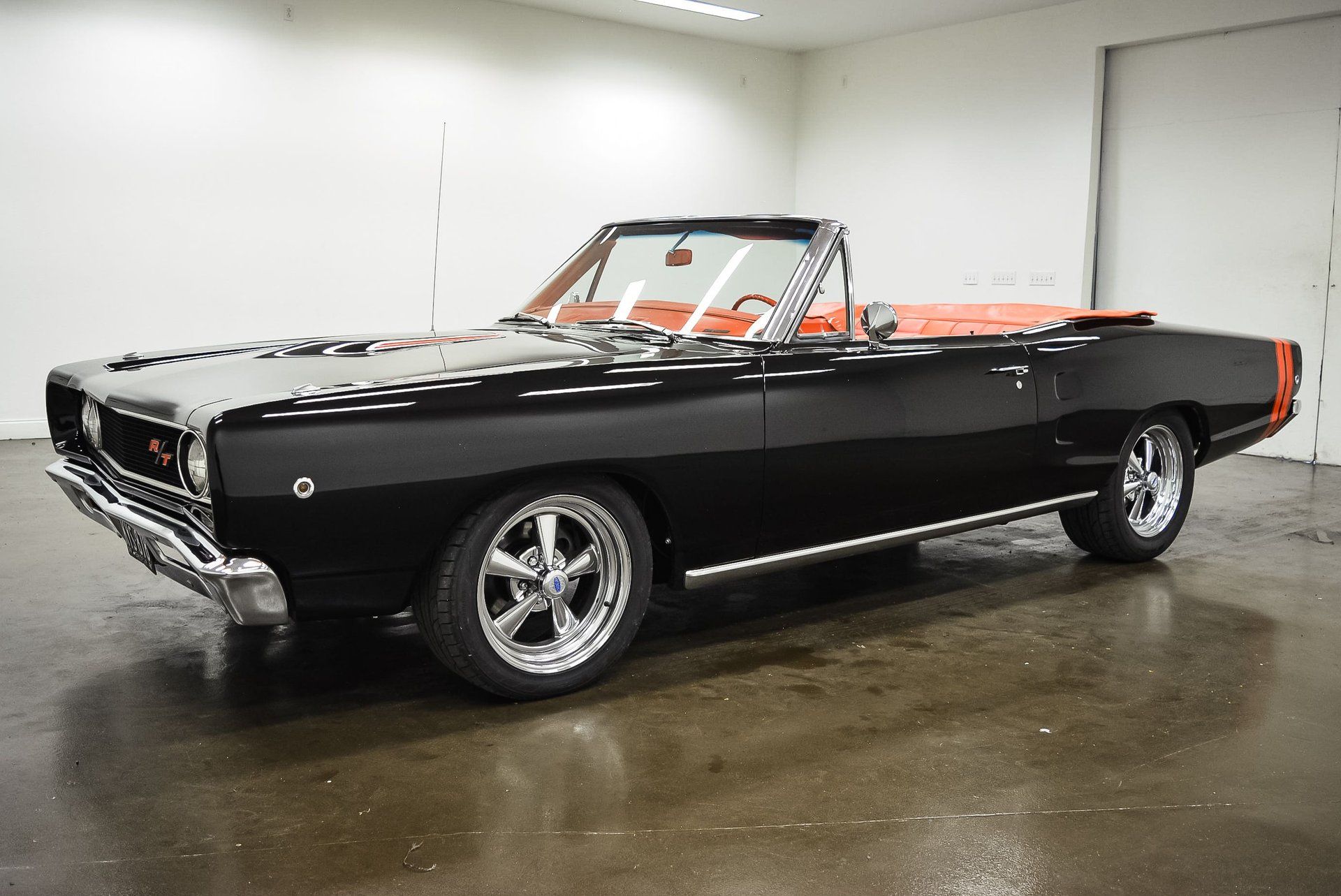 <img src="1968-dodge-coronet-2.jpg" alt="A stunning 1968 Dodge Coronet R/T convertible">