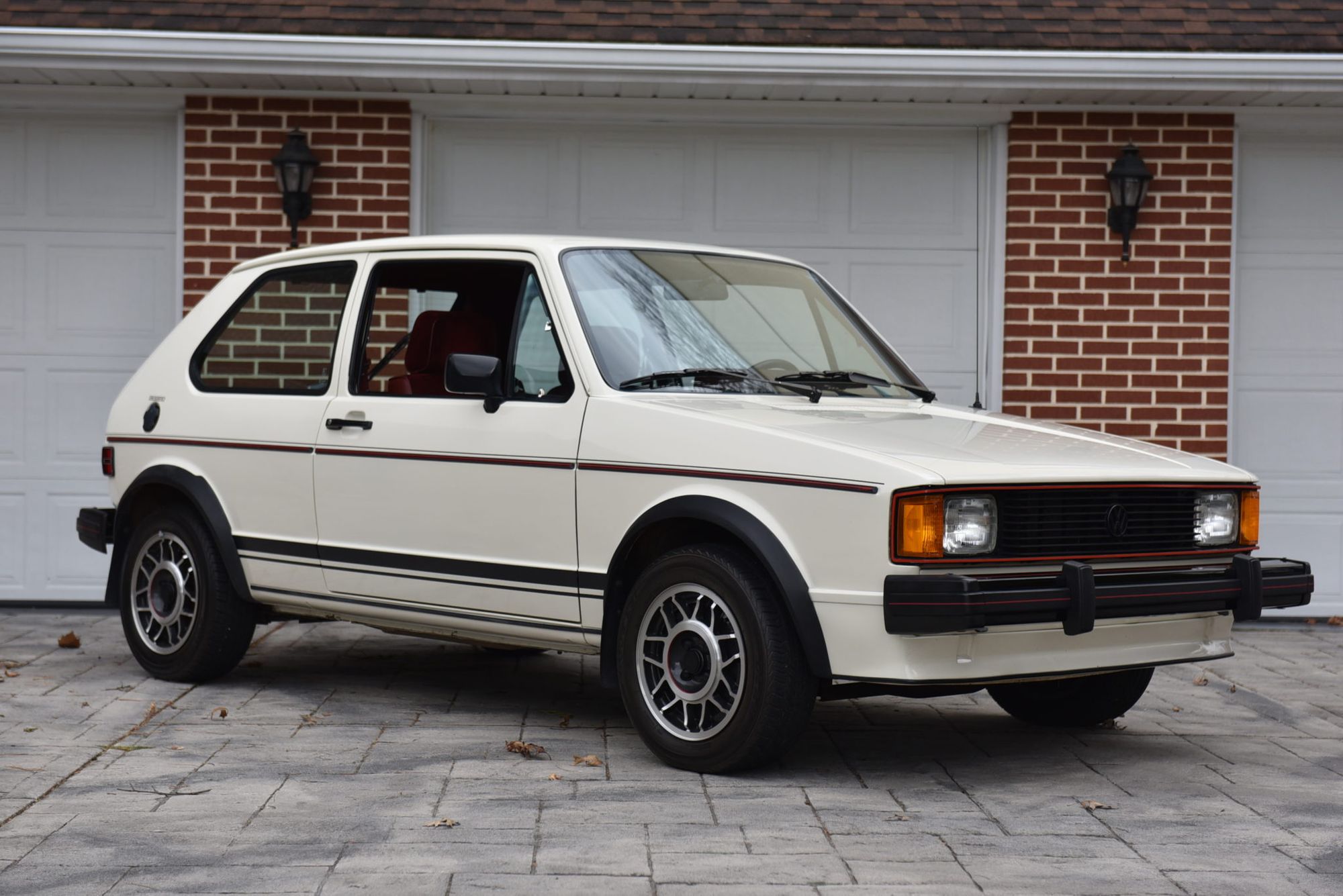 <img src="1983-vw-rabbit.jpg" alt="A 1983 Volkswagen Rabbit GTi with a Calloway turbo setup">