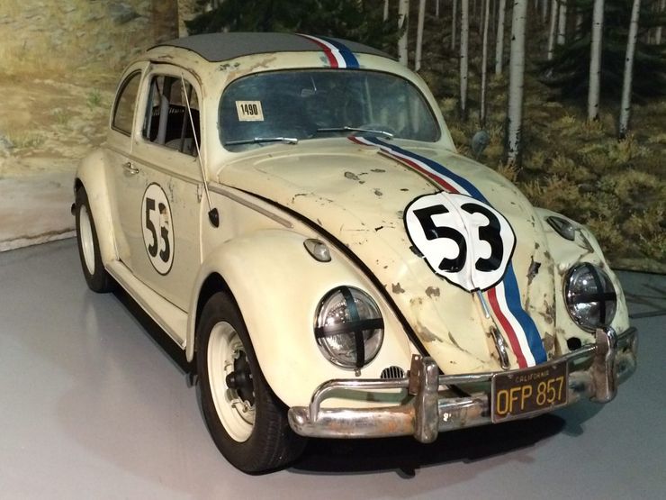 <img src="movie-herbie-vw-beetle.jpg" alt="A 1963 Volkswagen Beetle - Herbie">