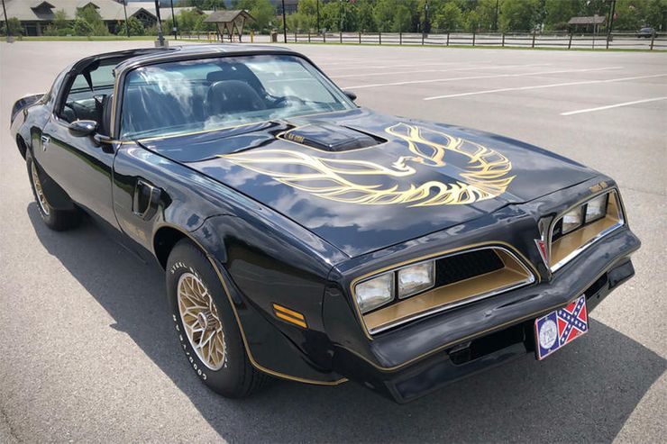 <img src="movie-smokey-bandit.jpg" alt="A 1977 Pontiac Trans Am from Smokey & The Bandit">