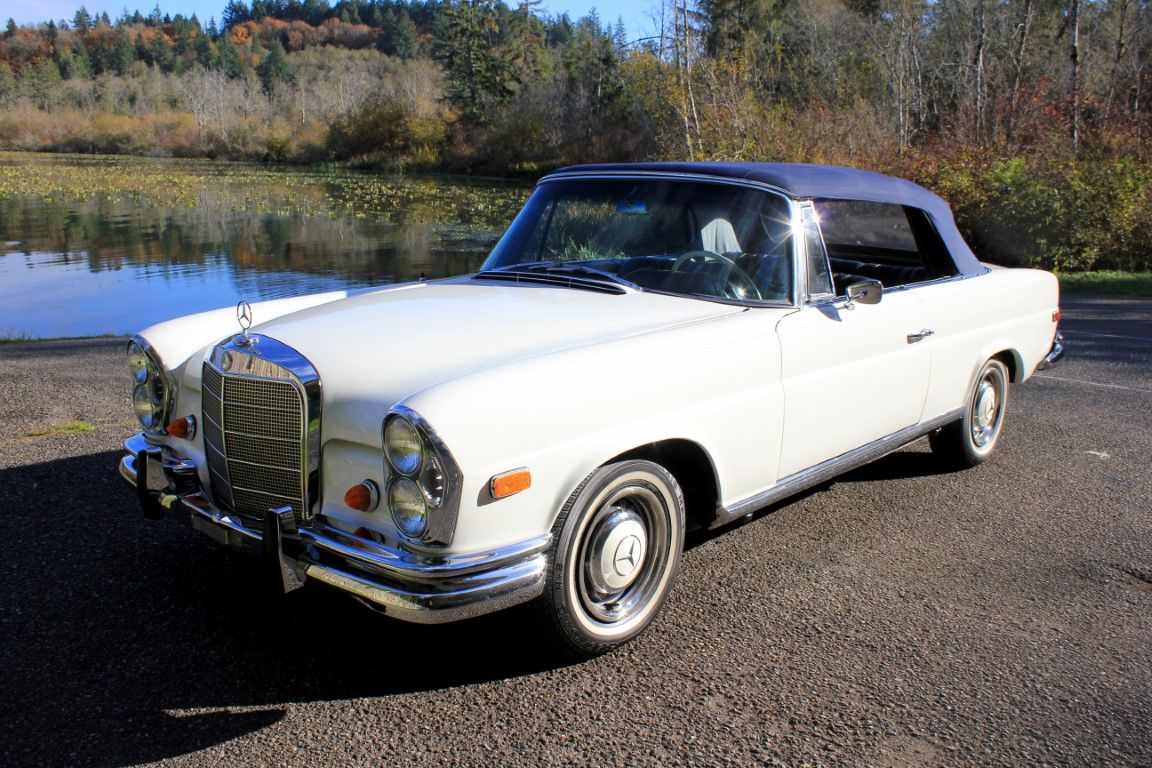 <img src="1966-mercedes-benz.jpg" alt="A classy 1966 Mercedes-Benz 250 SE Cabriolet">