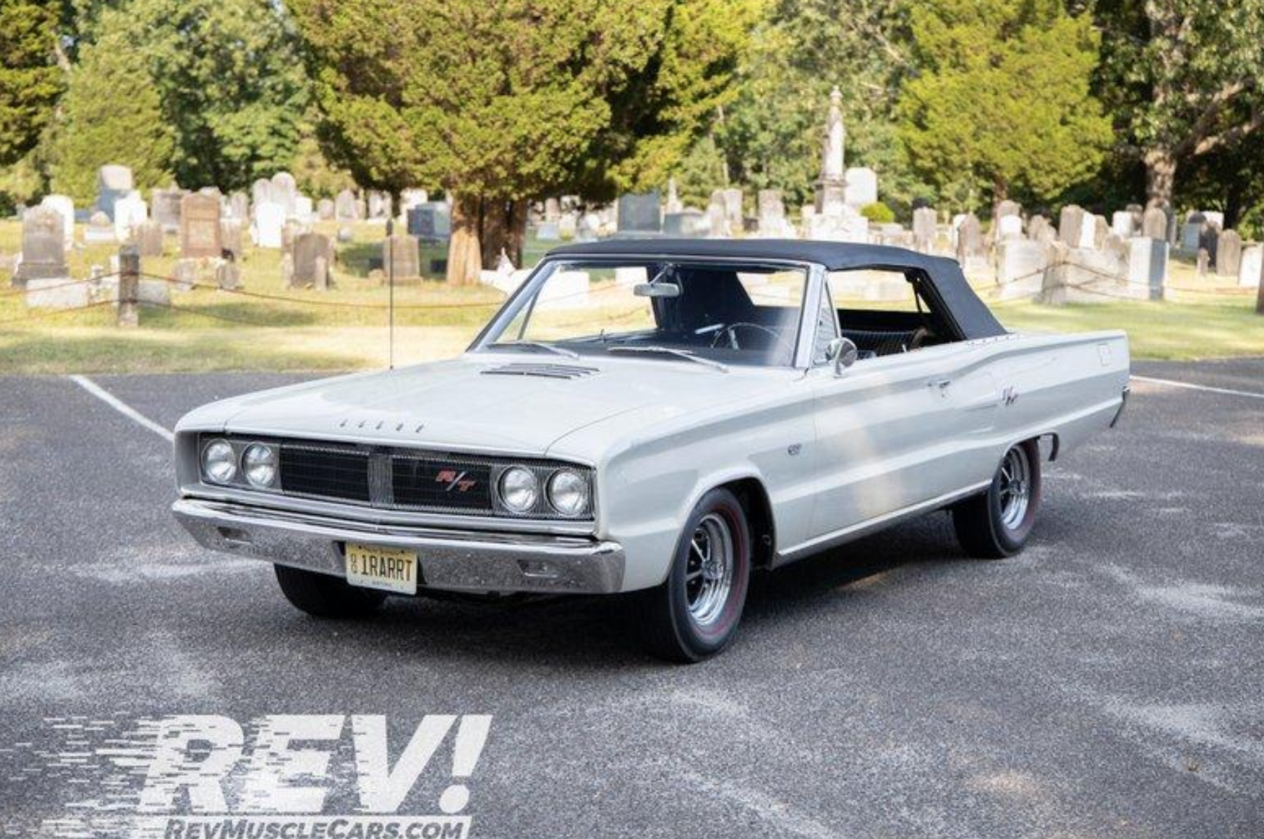 <img src="1967-coronet.png" alt="A 1967 Dodge Coronet R.T Hemi Convertible">