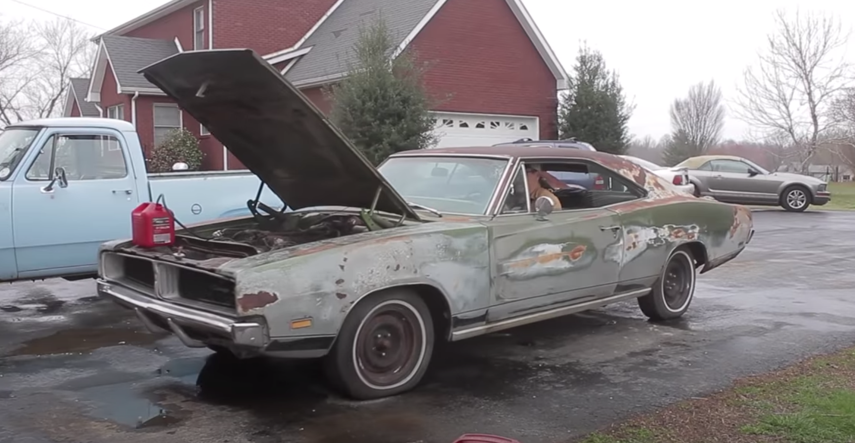 <img src="1969-dodge-charger.png" alt="1969 Dodge Charger roars to life after 34 years">