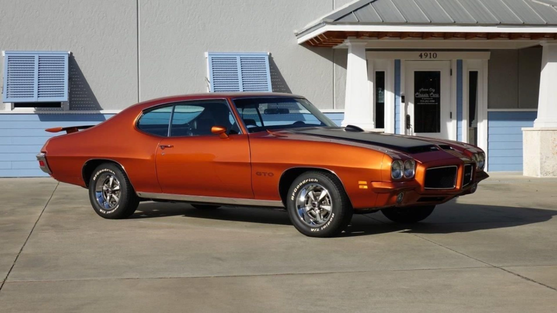Fully Restored 1971 Pontiac GTO Seeks To Thrill 