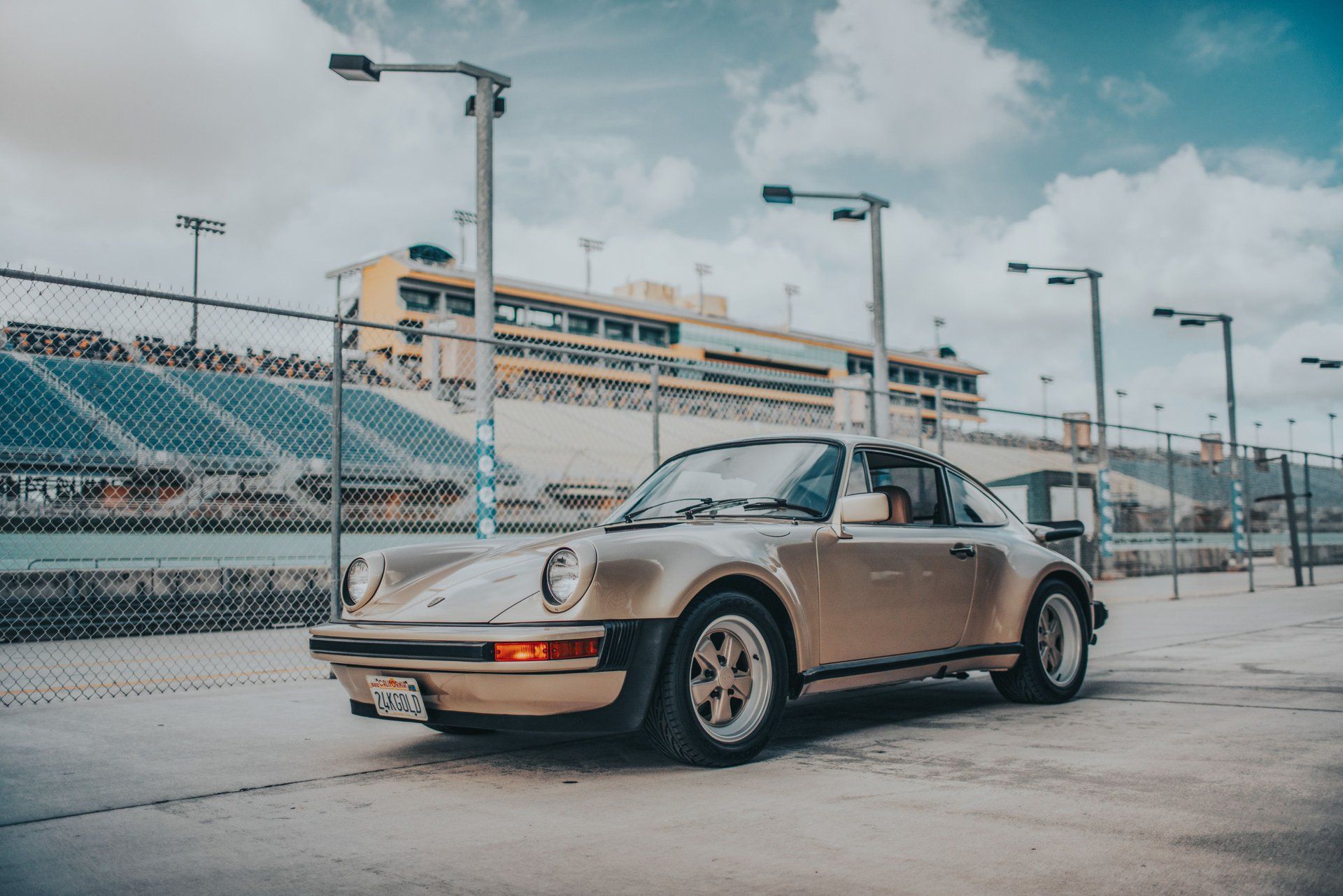 Own An Ultra-Rare 1976 Porsche 911 S Signature Edition