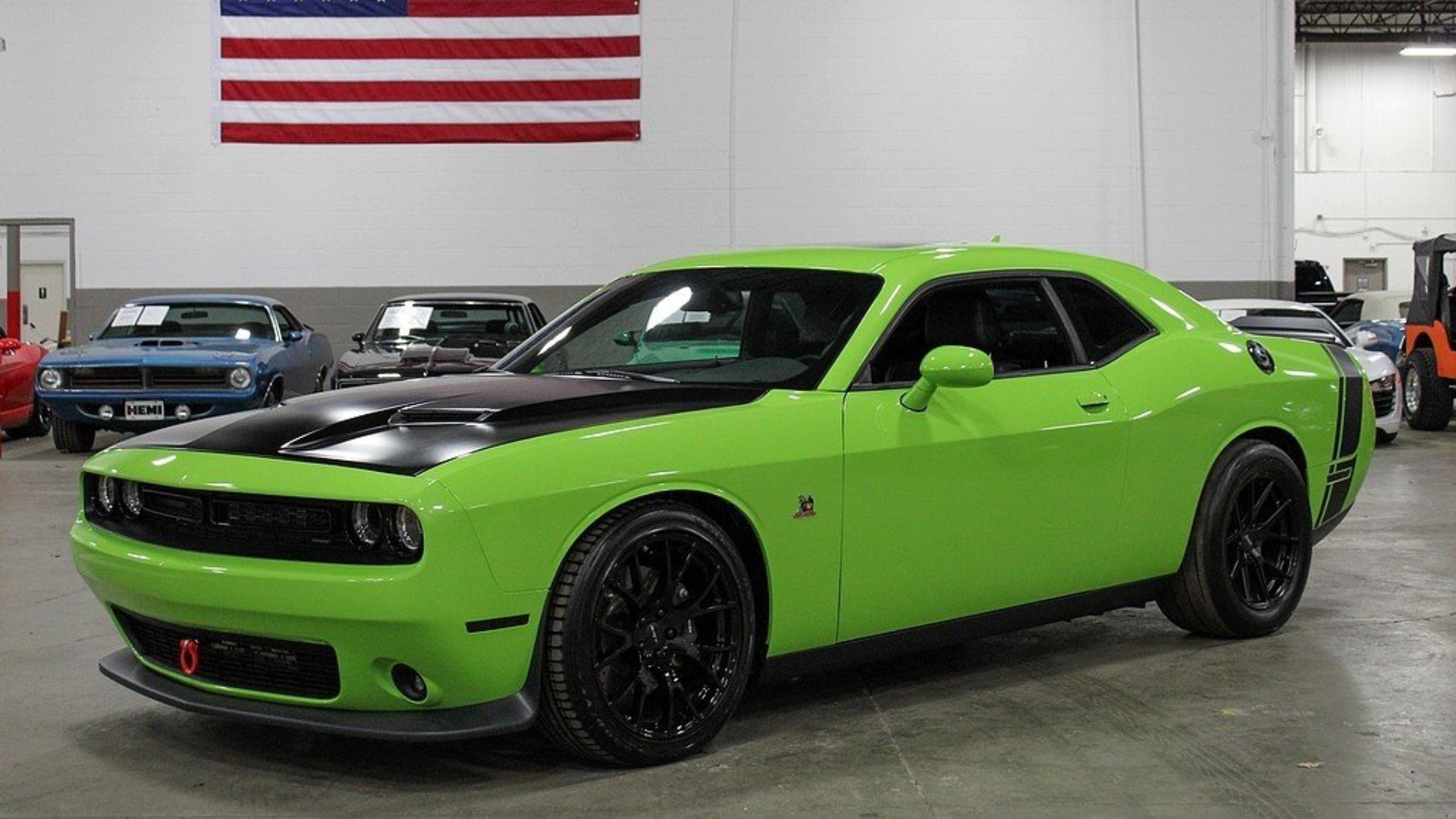 Modified 2015 Dodge Challenger R/T Scat Pack Eats Hellcats
