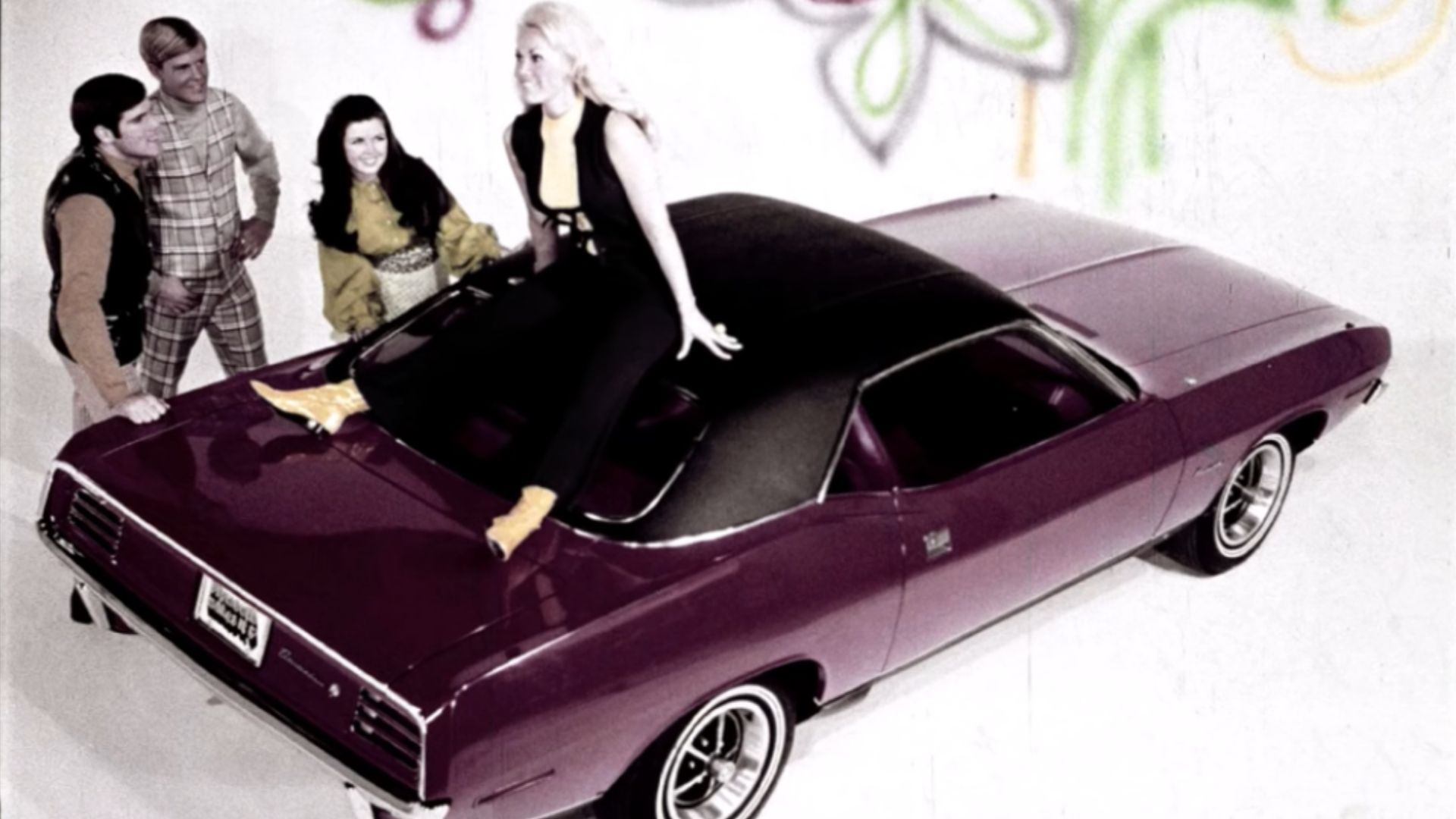 See How The 1970 Plymouth Cuda Does Trashes The 1970 Chevy Camaro 