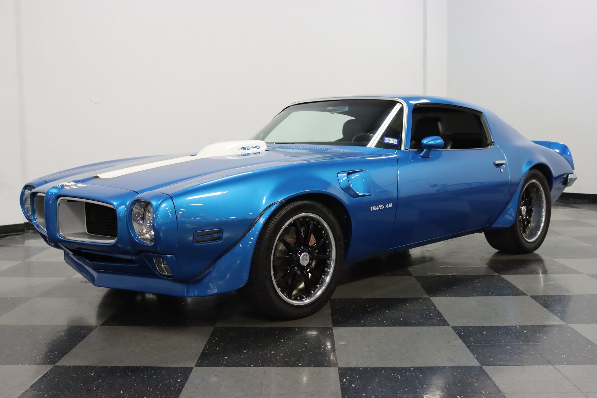 <img src="1971-trans-am.jpg" alt="A 1971 Pontiac Trans Am Restomod">