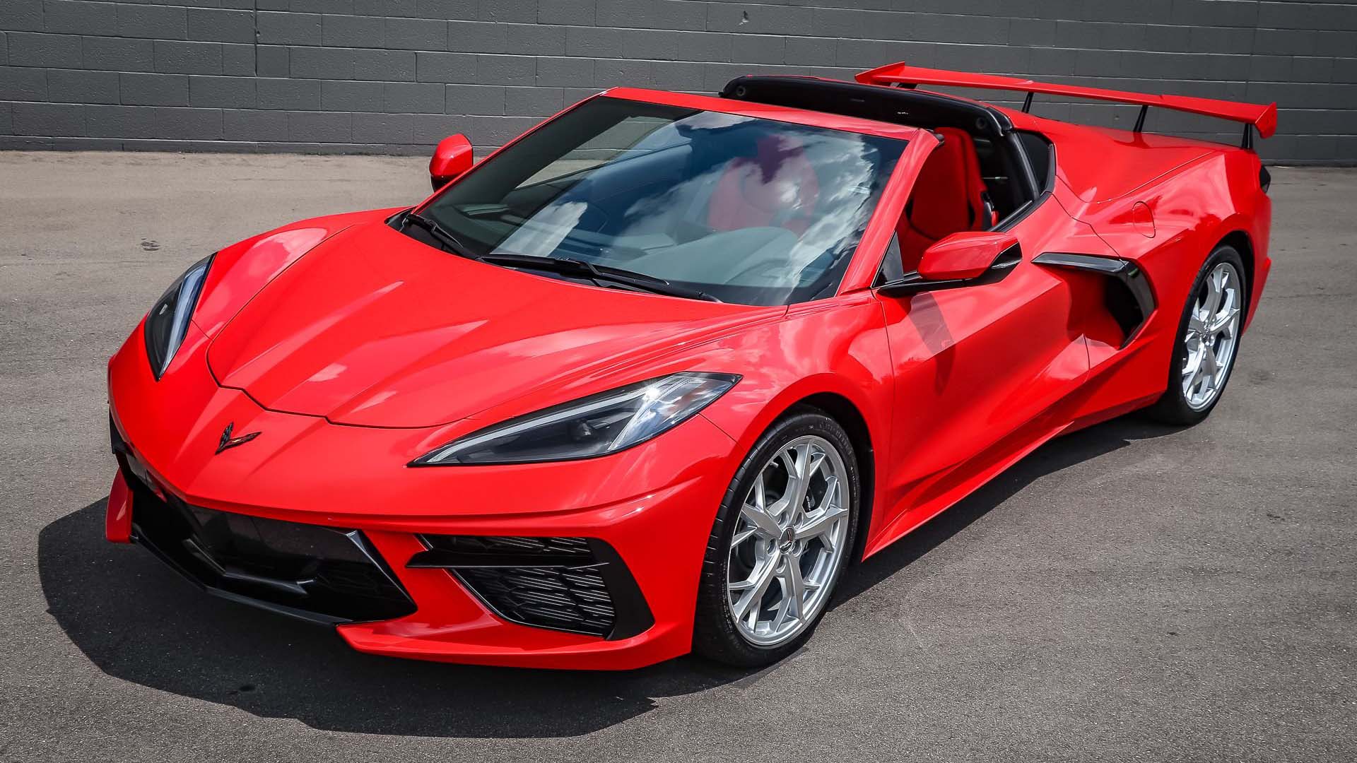 Plenarmøde Prestigefyldte hamburger Torch The Streets In This Not-So-Little Red 2020 C8 Corvette