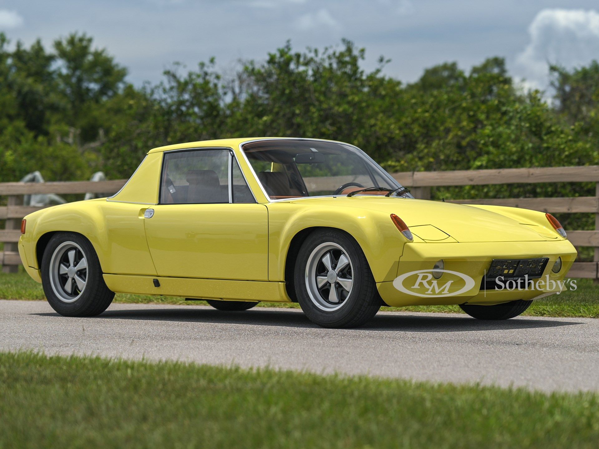 <img src="1972-porsche-916.jpg" alt="An ultra-rare 1972 Porsche 916 prototype">