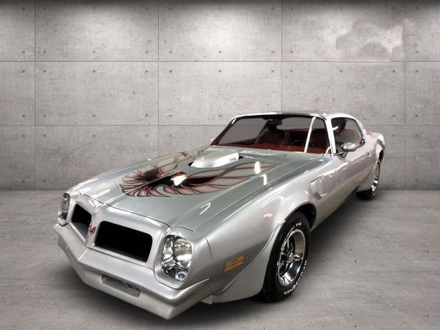 <img src="1976-trans-am.jpg" alt="A 1976 Pontiac Trans Am">