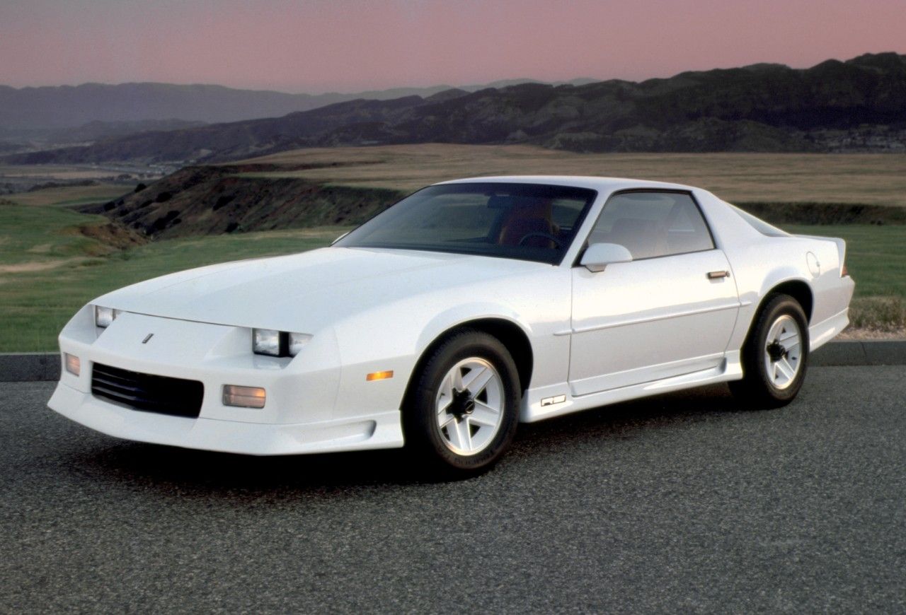 <img src="1992-Chevrolet-Camaro-RS.jpg" alt="A 1992 Chevrolet Camaro RS">