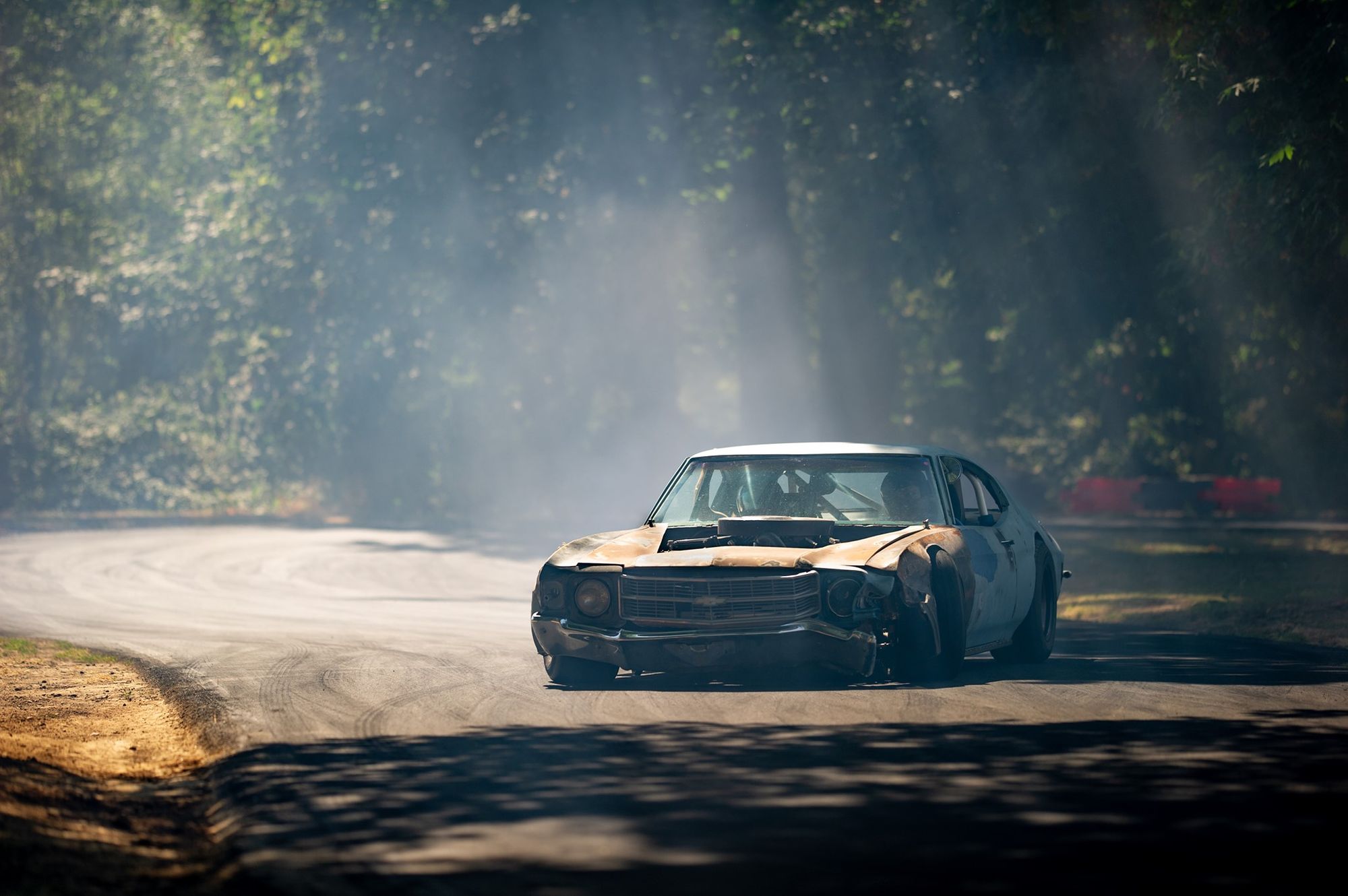 <img src="chevelle.jpg" alt="A drifting 1972 Chevrolet Chevelle">