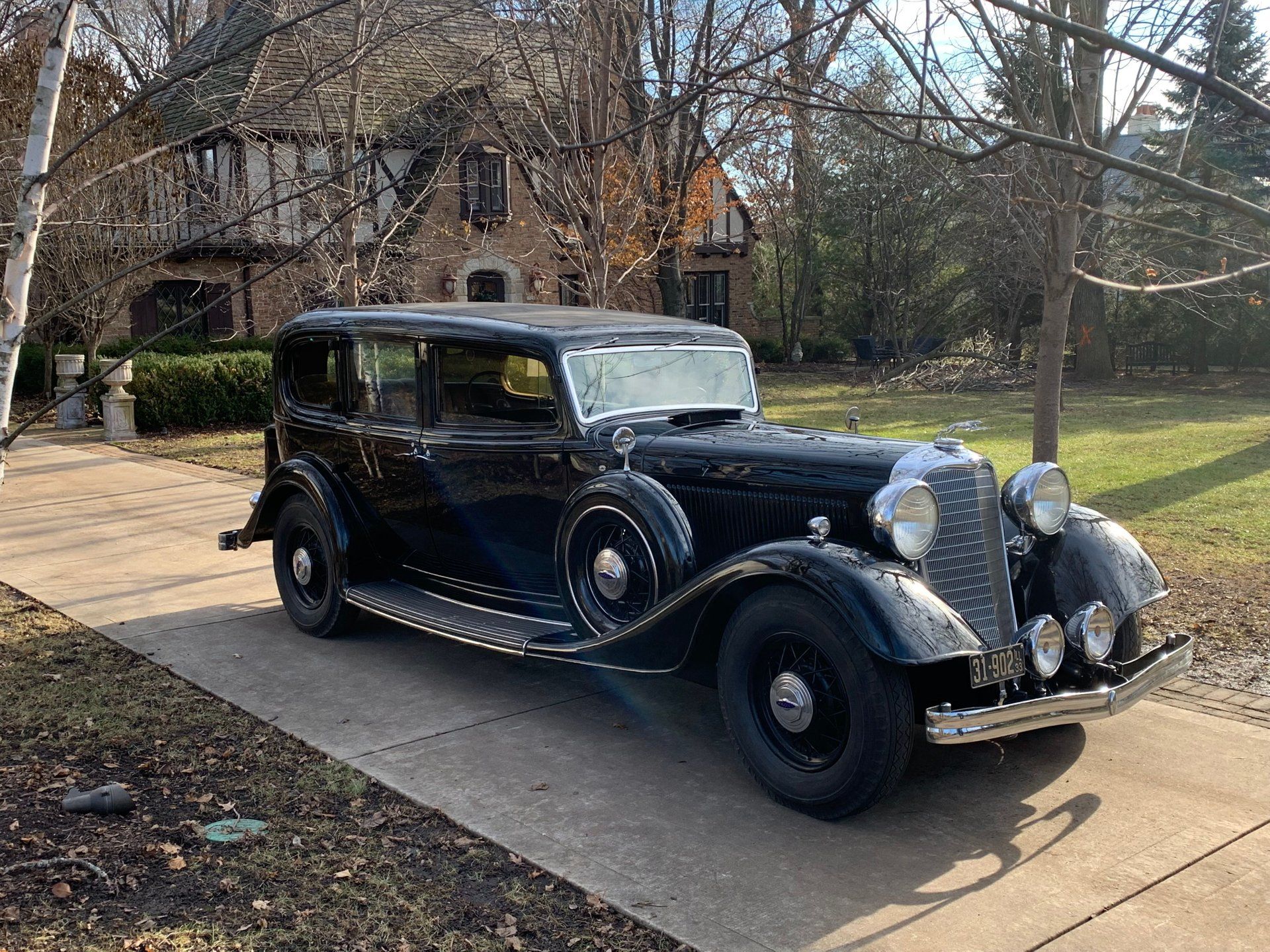 Motorious Segment Winner 1933 Lincoln Limo Has A Mindblowing History Classic & Collector Cars