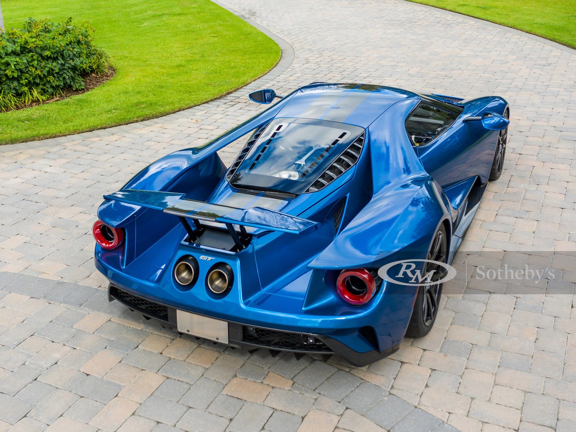 2019 Ford GT Review, Pricing and Specs