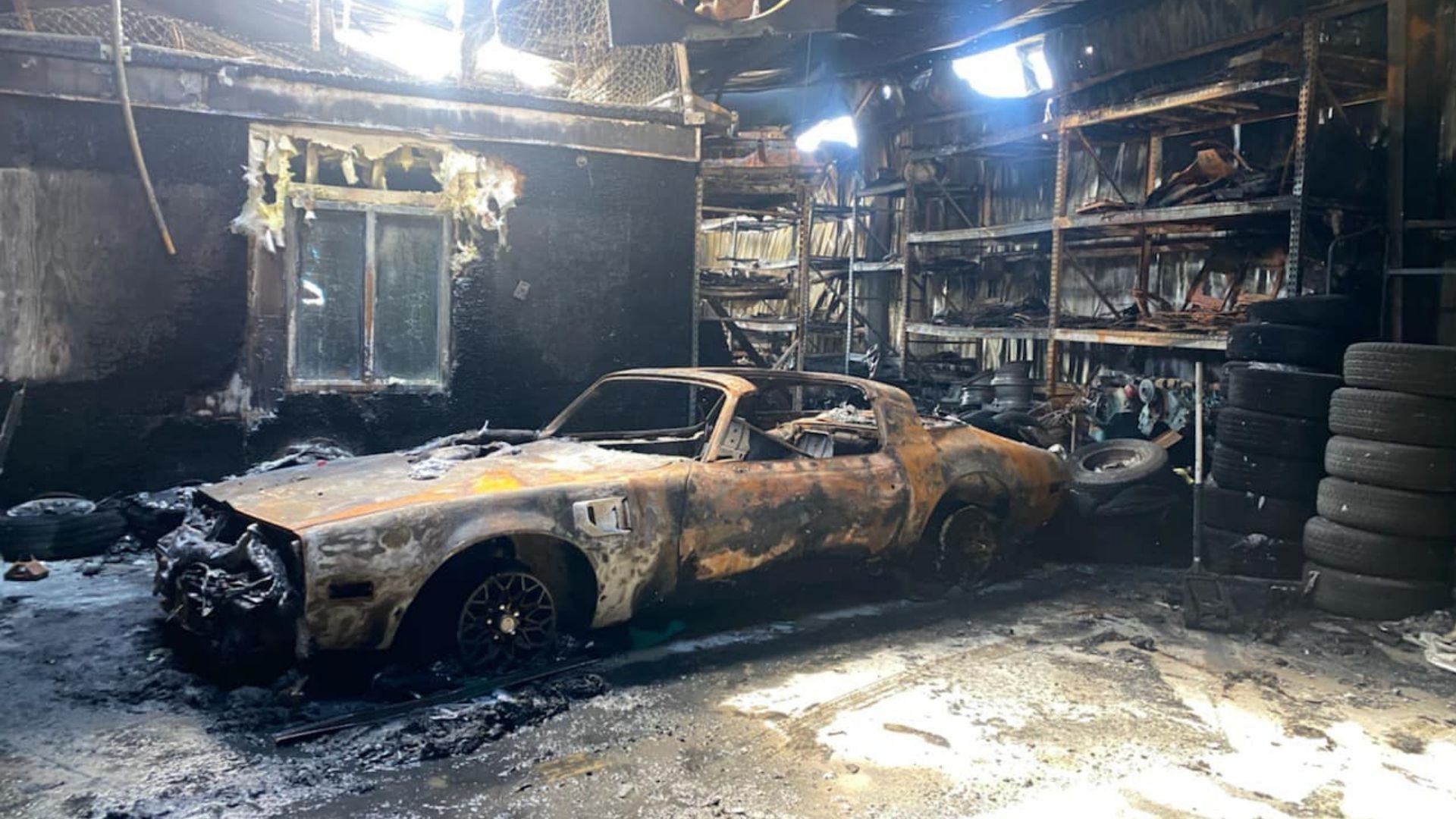 inside pic of trans am in smokey and the bandit inside pic of trans am in smokey and the bandit