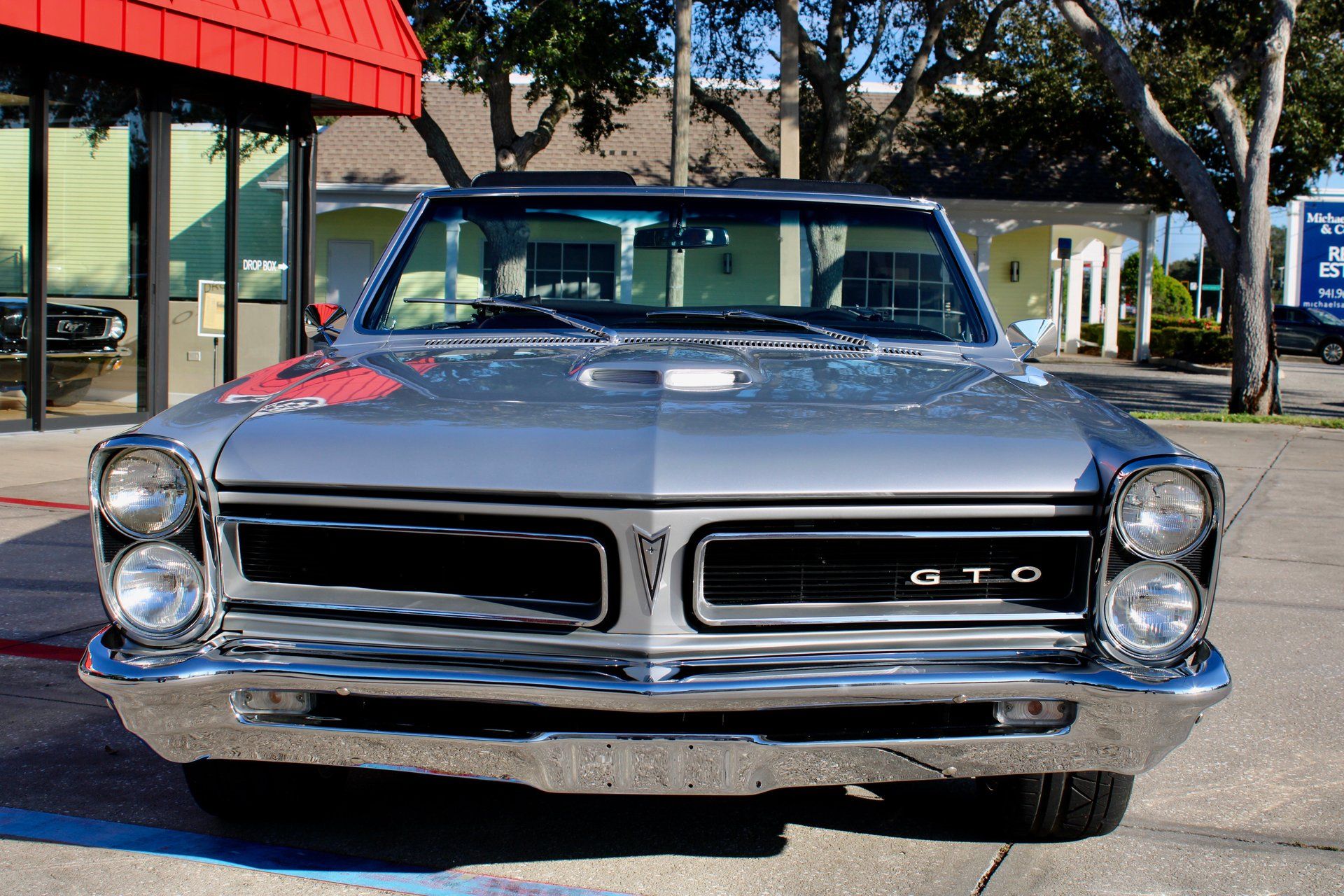 1965-pontiac-gto-ls1-restomod.jpg