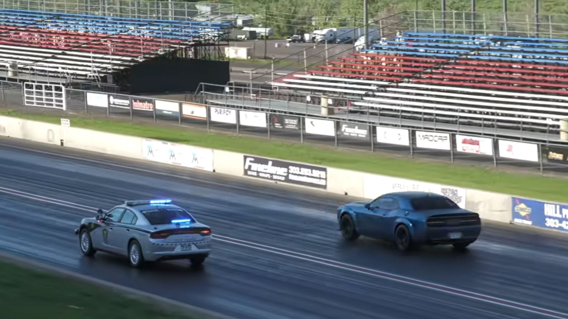 Dodge Hellcat Redeye Races Charger Police Car