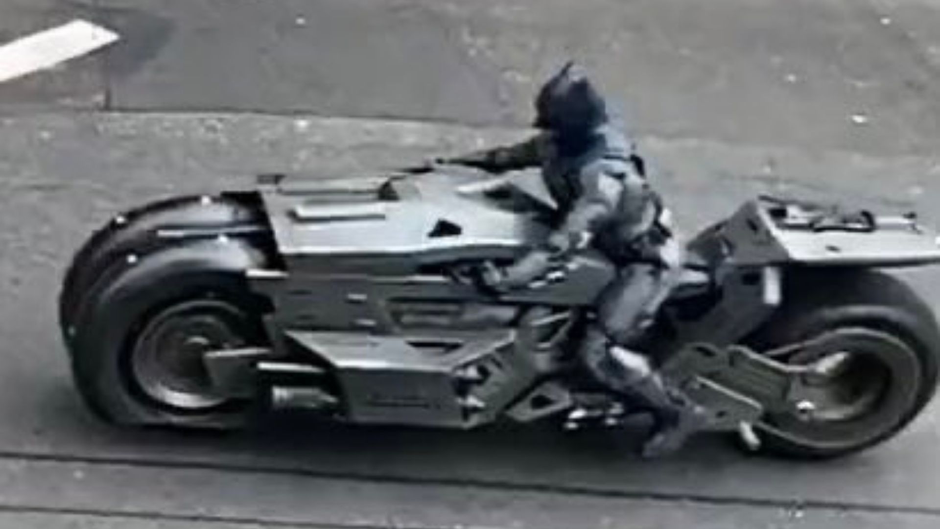 batman metal motorcycle
