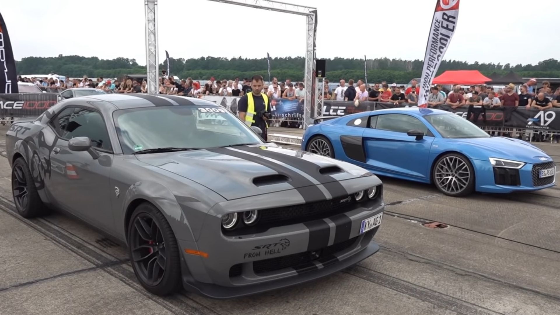 Hellcat Video Drag Racing European Supercars Dodge Challenger Forum