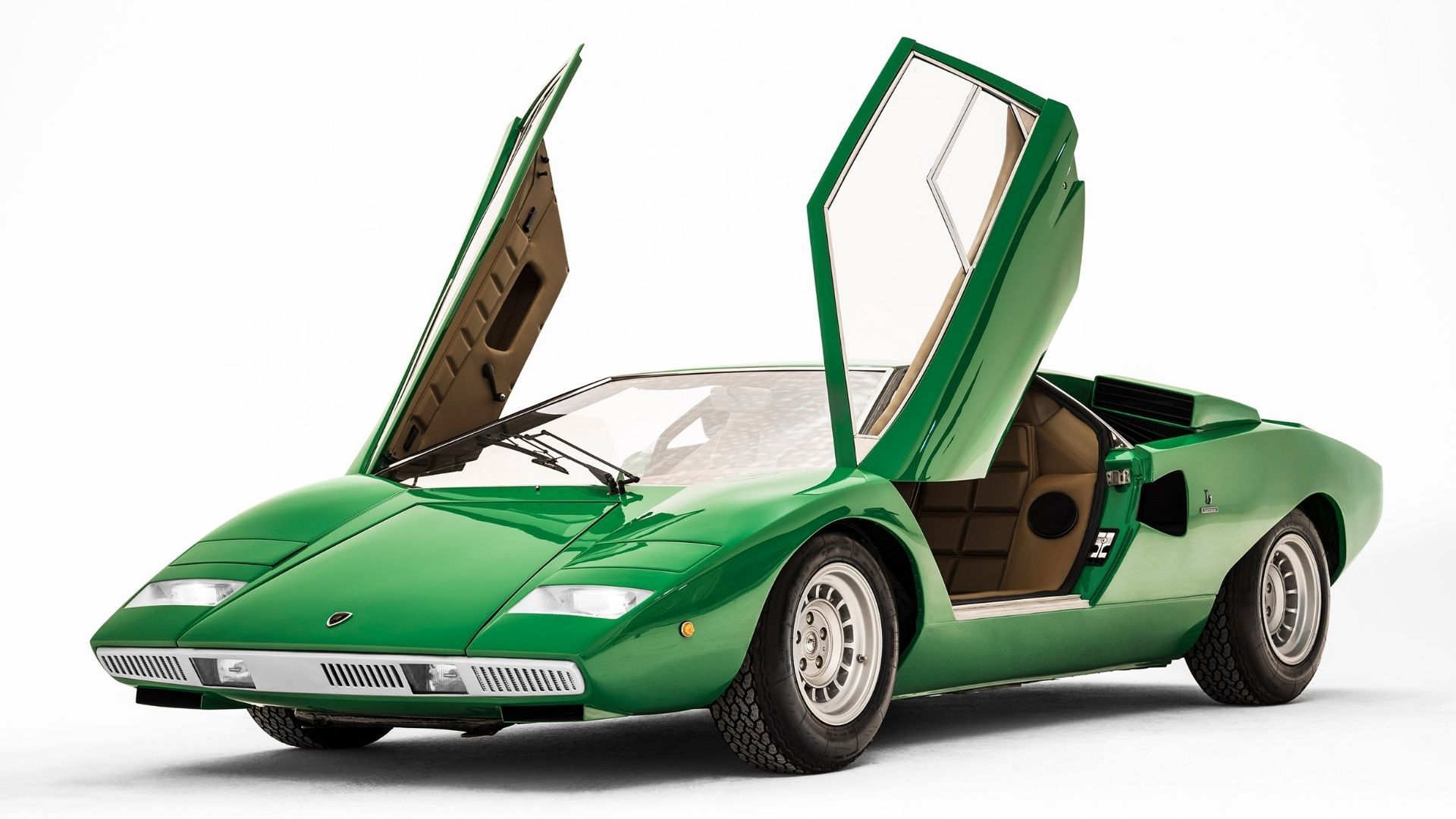 It's tough to say what the styling will be like besides being a wedge like. Lamborghini Countach Old Vs New - Yg08qxfk Ufq4m