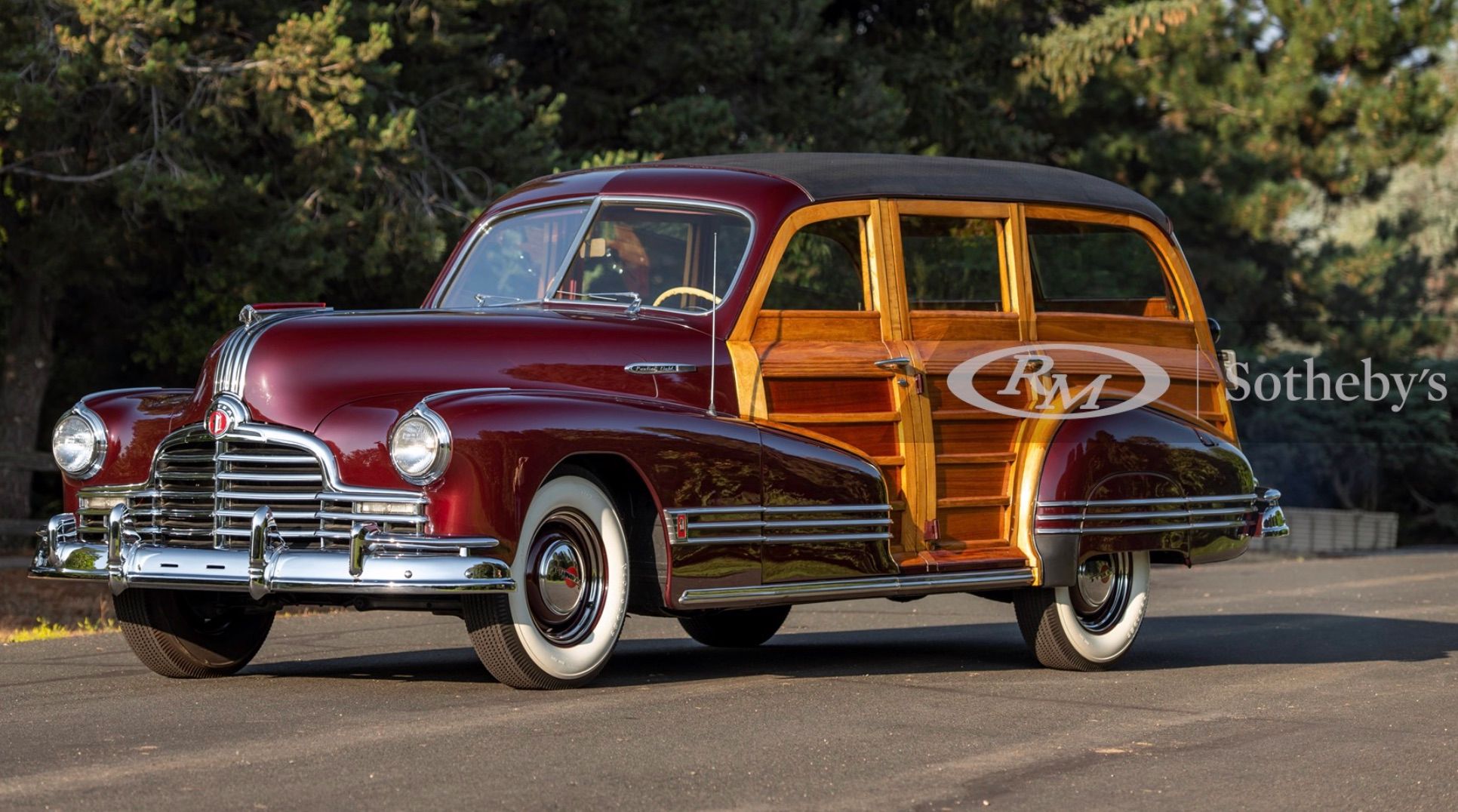 1946 Pontiac Streamliner Eight Deluxe Station Wagon Belongs In Your Post-War Collection