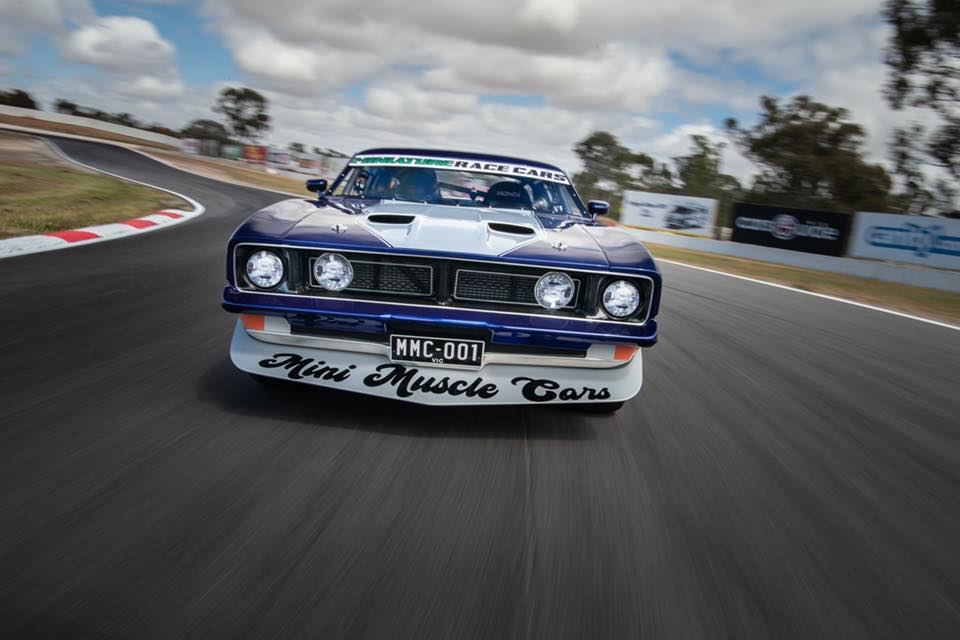 Miniature outlet muscle cars