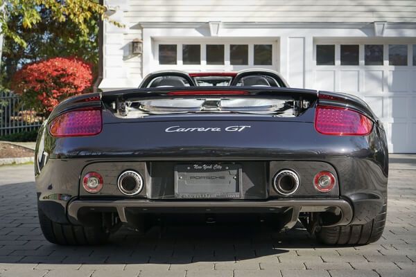 2005 Porsche Carrera GT Boasts Crazy Powerhouse And Style