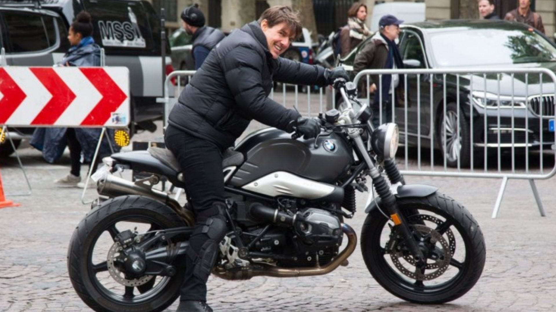 tom cruise with bike