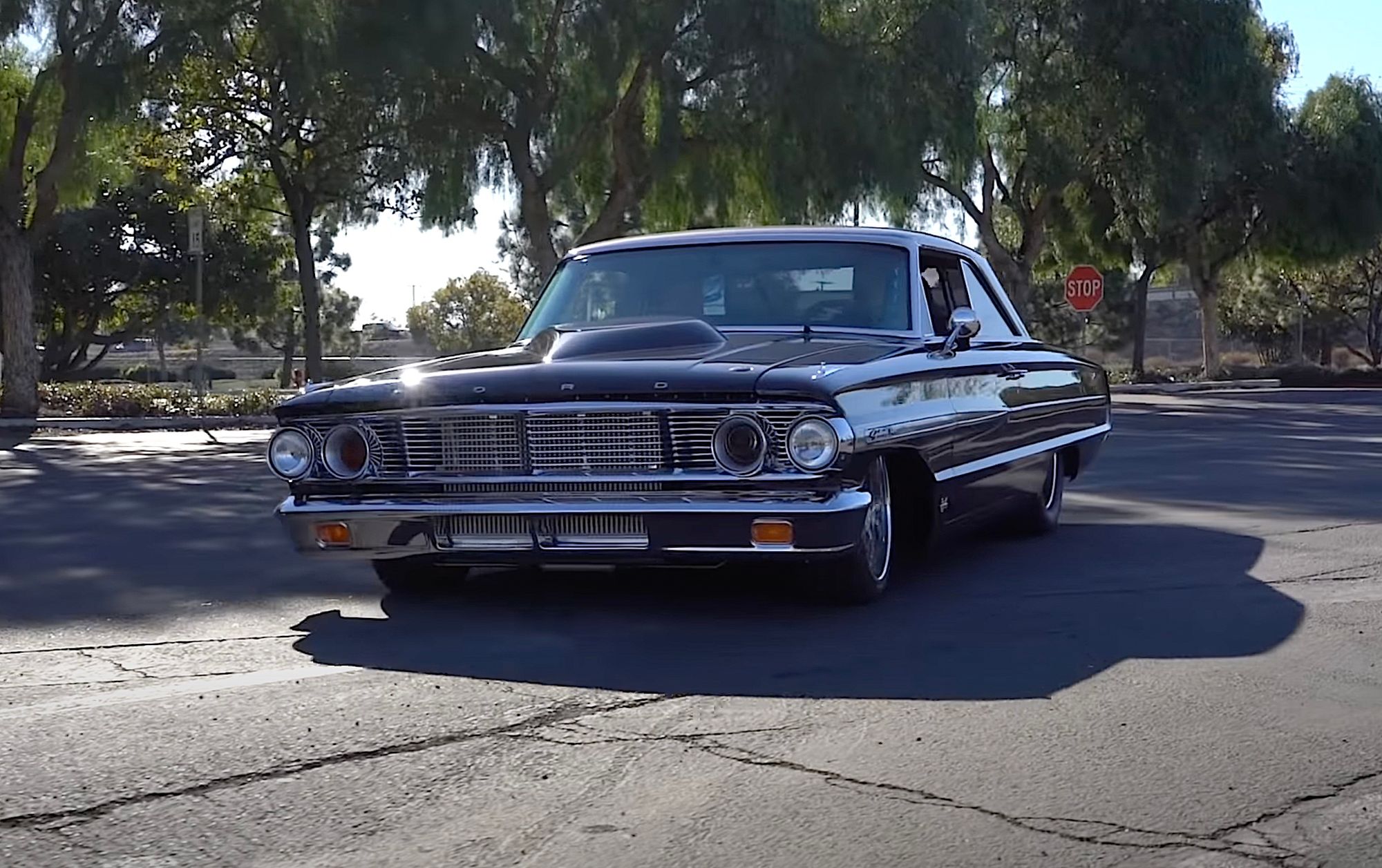 1000-HP Ford Galaxie Shows No Mercy