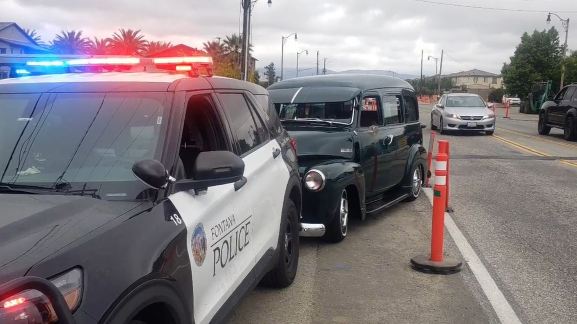 Police Help Stop Classic Car After Brakes Fail