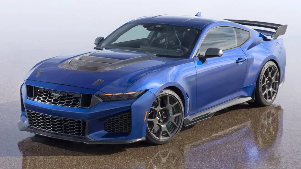 Ford Introduces Mustang Dark Horse SC as High-Performance Successor to Shelby GT500