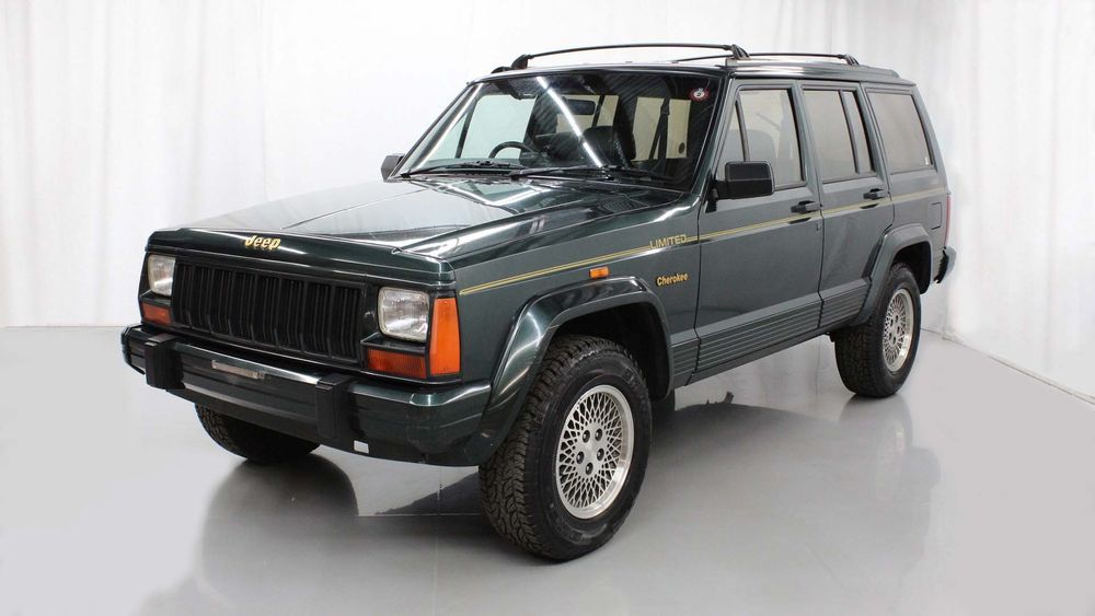 RHD 1994 Jeep Cherokee XJ Is A JDM Gem