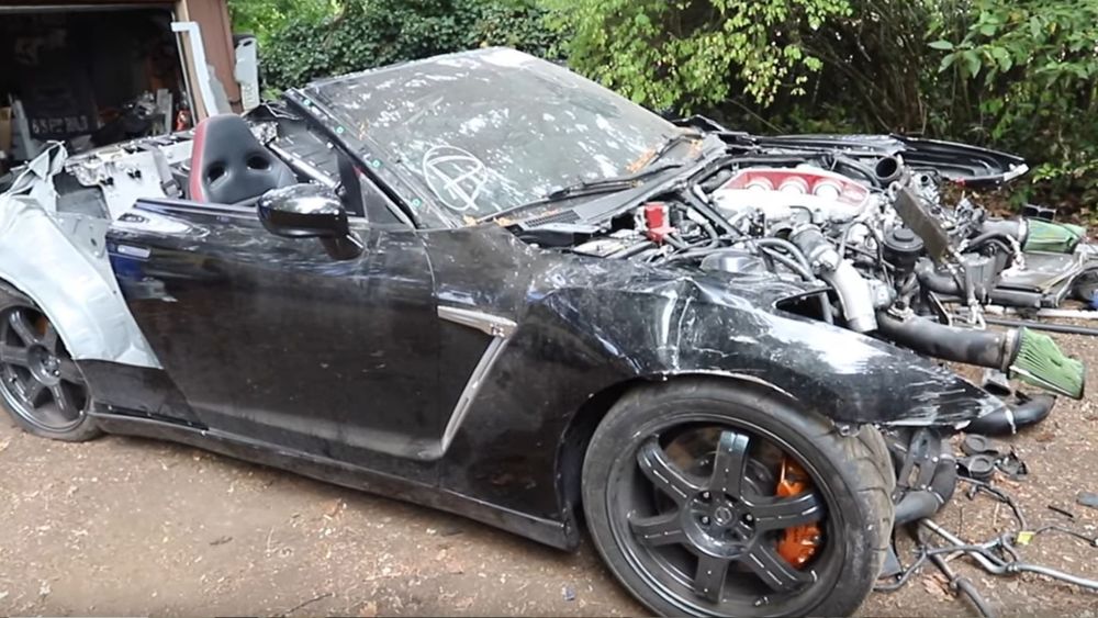 Guy Cuts The Body Off His R35 Nissan GT-R