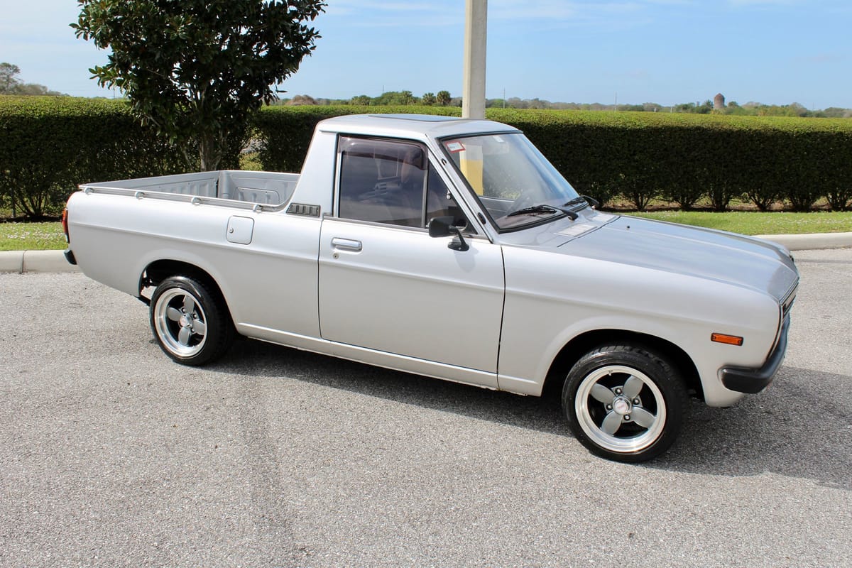 マデリン Ultra-Rare 1988 Datsun 1200 Hits The Market