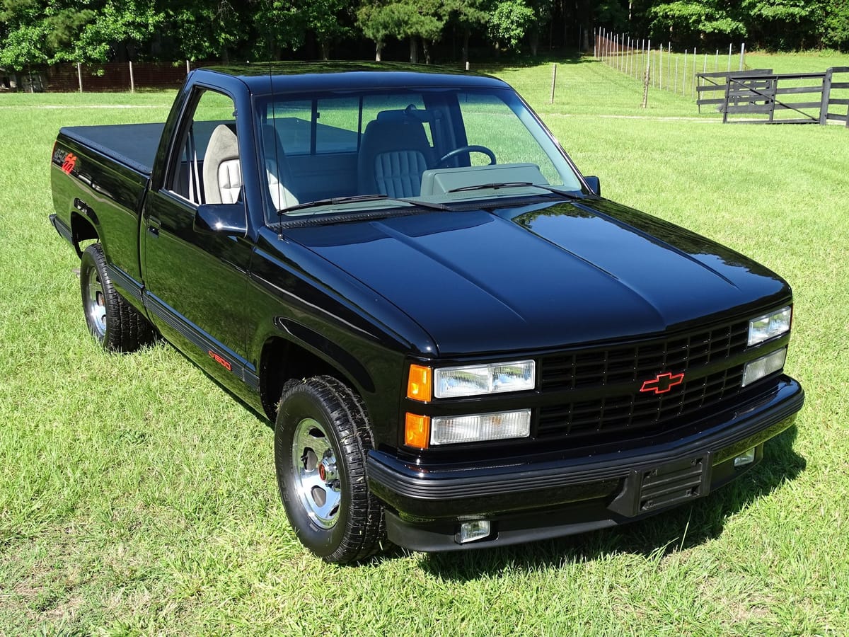 1993 Chevy Silverado 1500 ICONIC '93 Chevrolet Silverado Indianapolis