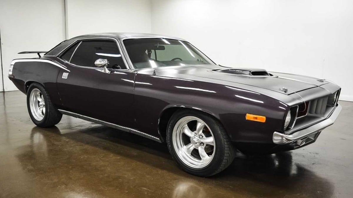 Cure The Blues With This Stunning 1974 Plymouth Cuda, image size:1200x675