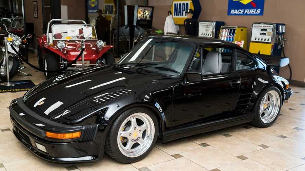 品数豊富！ Ultra-Rare An Garage 1988 Slantnose Turbo 911 Porsche 美容液