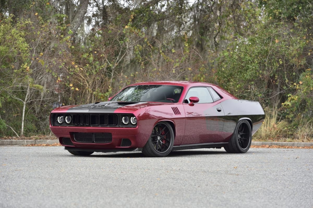 499 ヘタミュ アメリカ Custom Hellcat-Based 1971 Plymouth 'Cuda Tribute With 707 HP, Just