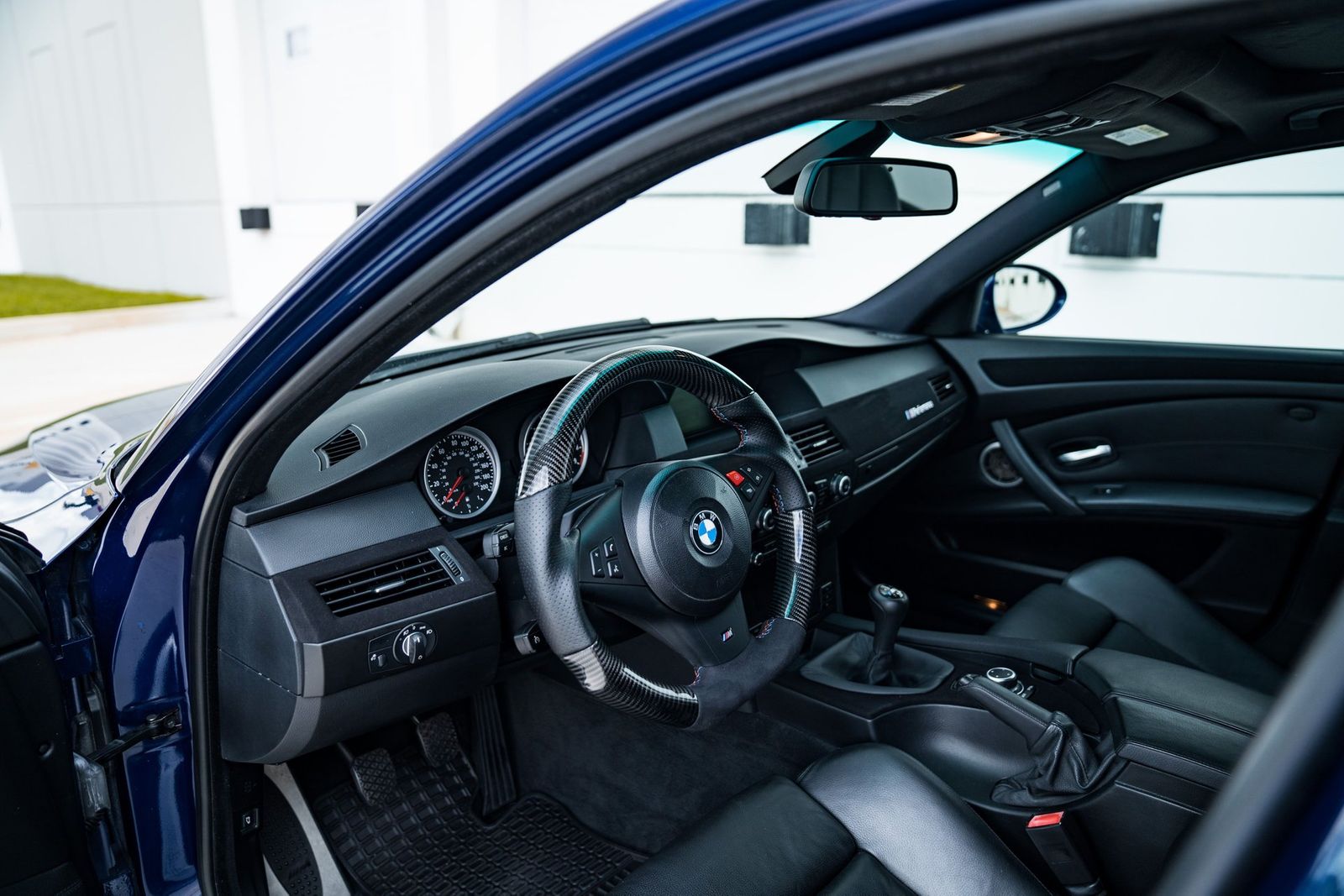 V10 With a Manual 2010 BMW E60 M5