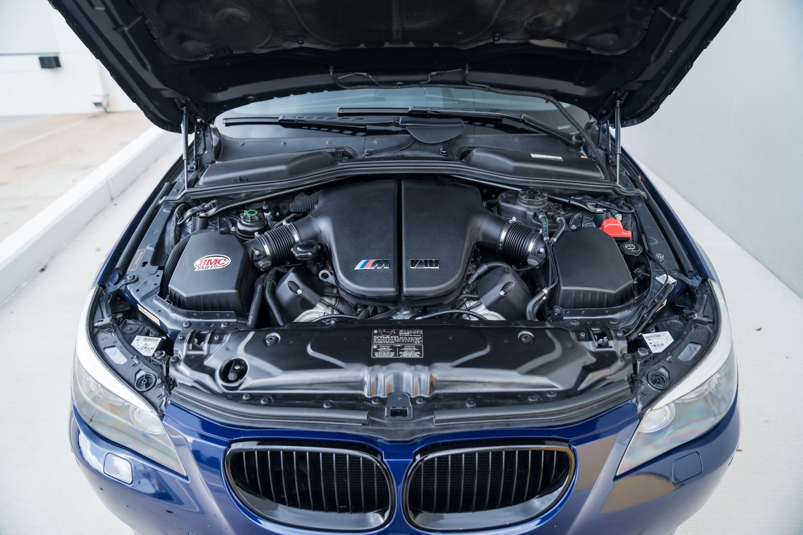 V10 With a Manual 2010 BMW E60 M5