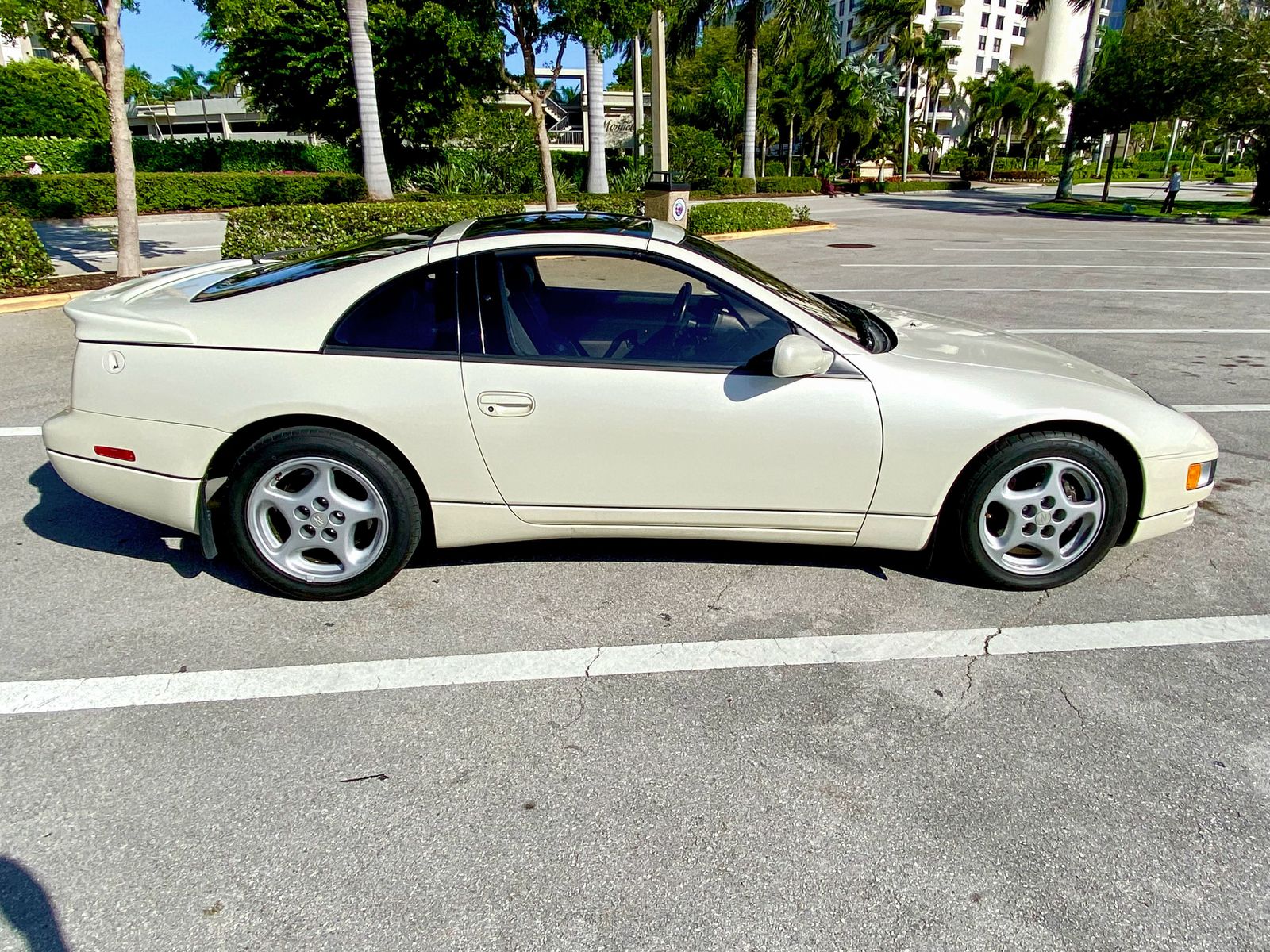 WellOptioned 1990 Twin Turbo Nissan 300ZX Z32