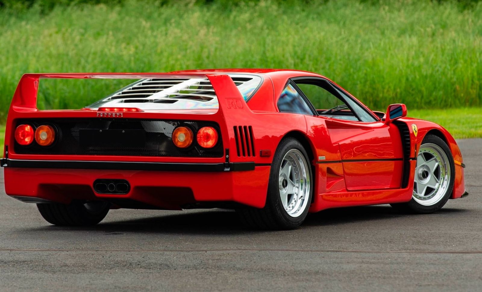 Феррари ф40 гоночная Scuderia