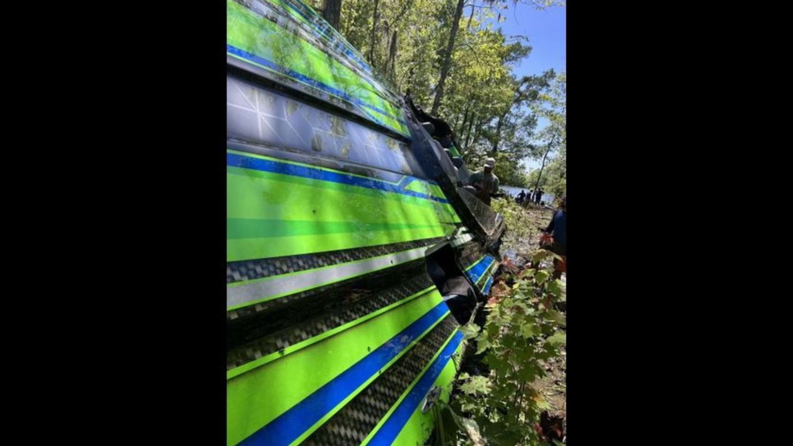 Corvette Boat Crashes In Louisiana